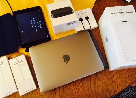 macbookarzenal.jpg macbookarzenal.jpg